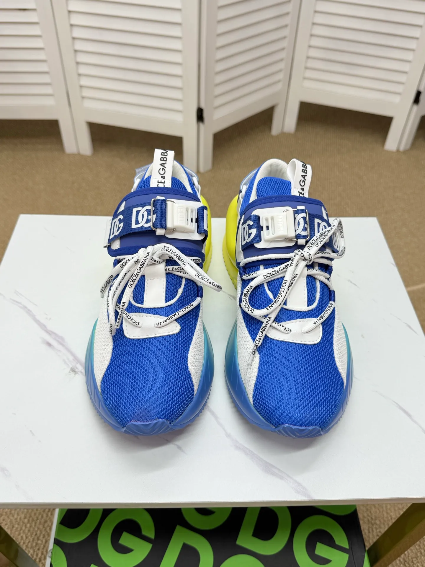 Men's clothing and shoes 230. The latest sports and casual shoes for couples (DG) are fashionable and versatile, and can add luster to various looks. Create an exquisite design with unique dynamic vitality and modern atmosphere, showing modern elegance. Size: 35-46 (custom-made sizes 45 and 46 are non-refundable) Se